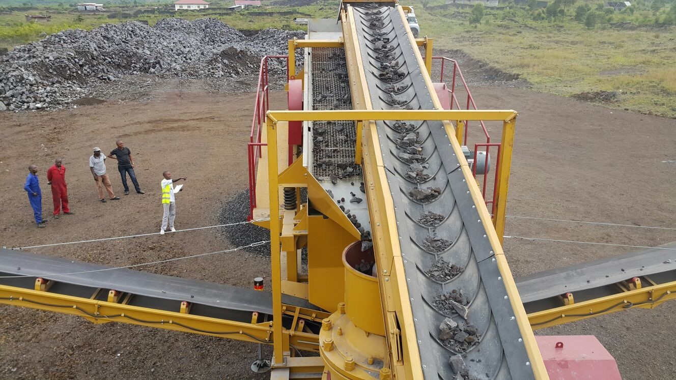 River Stone Crushing and Screening Plant