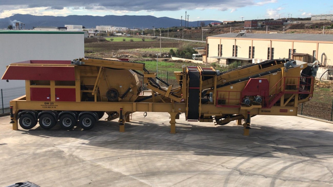 Izmir mobile crusher