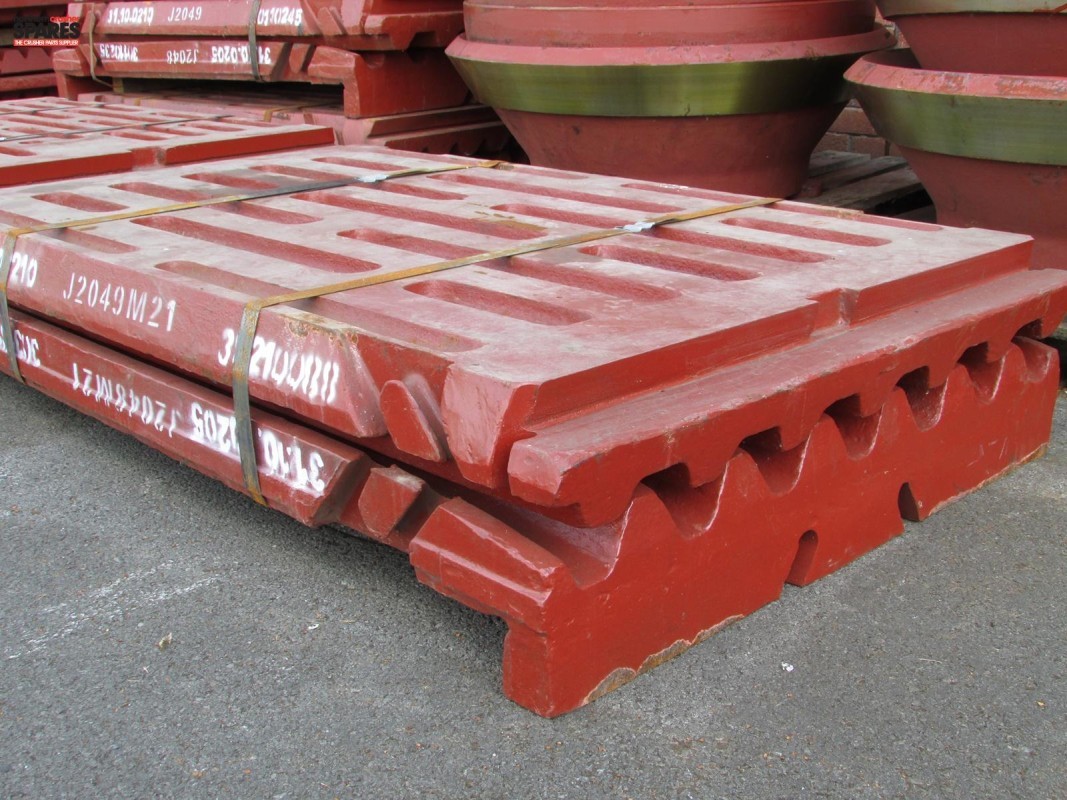 19-21 Manganese Cast Pallet Production - DRG Crusher