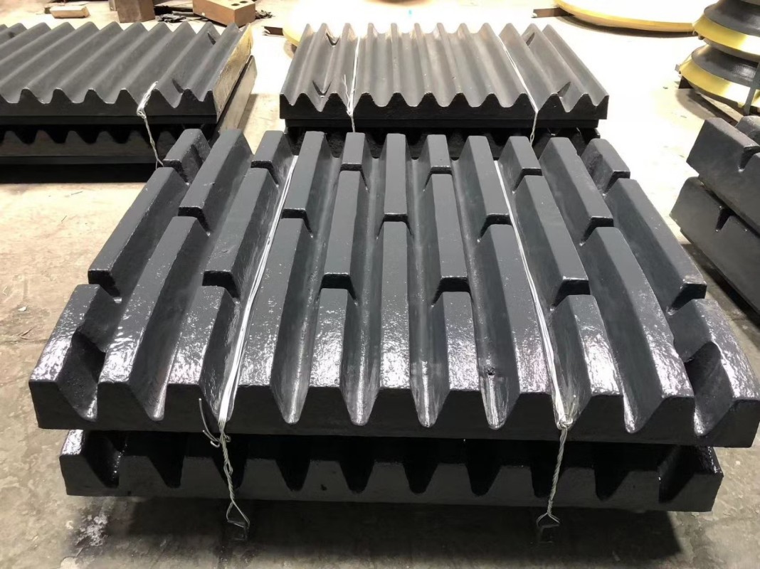 Dolomite Crushing and Screening Plant Casting Parts