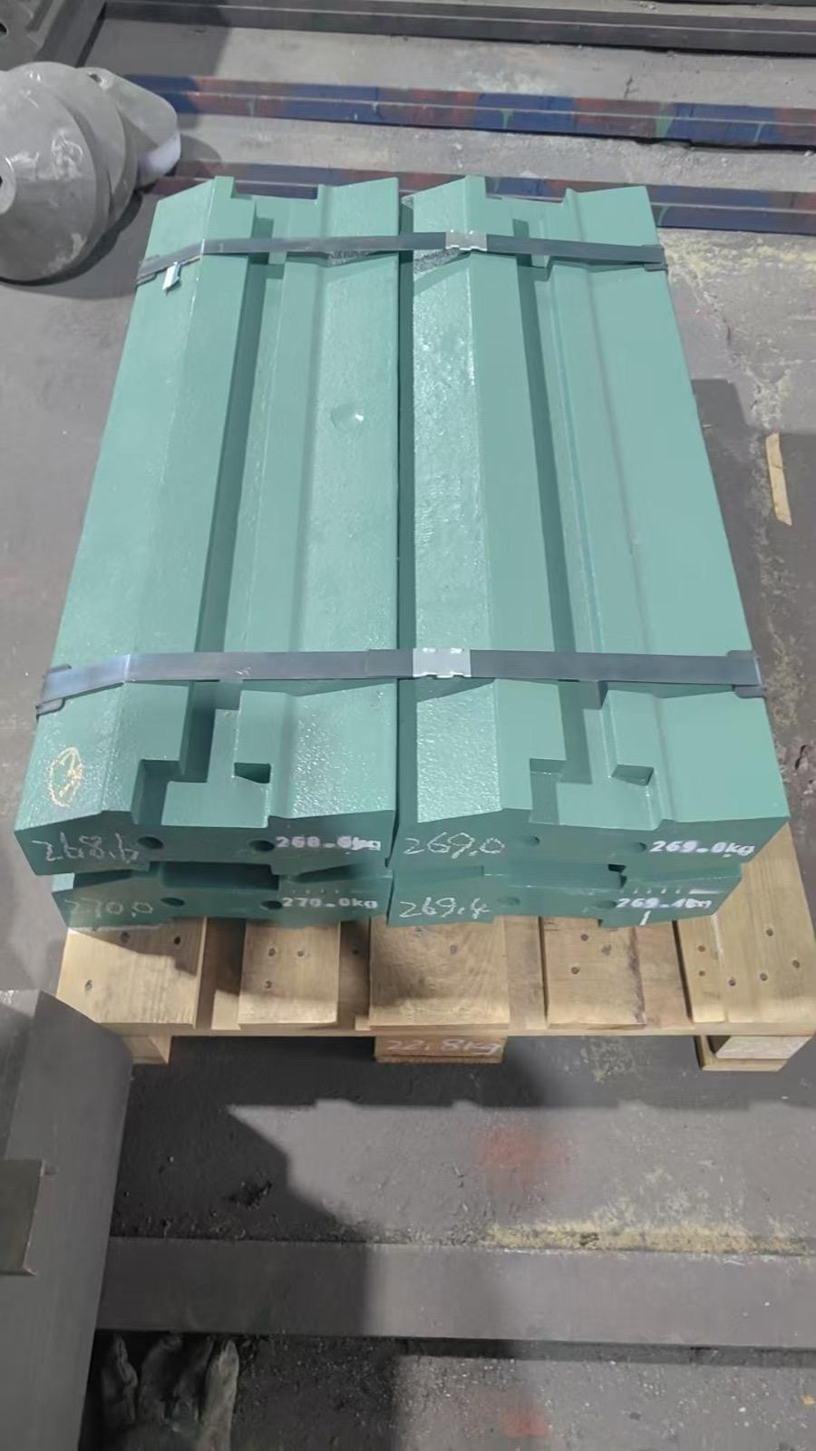 Durable Cast Components for Rotor Crushers - DRG Crusher