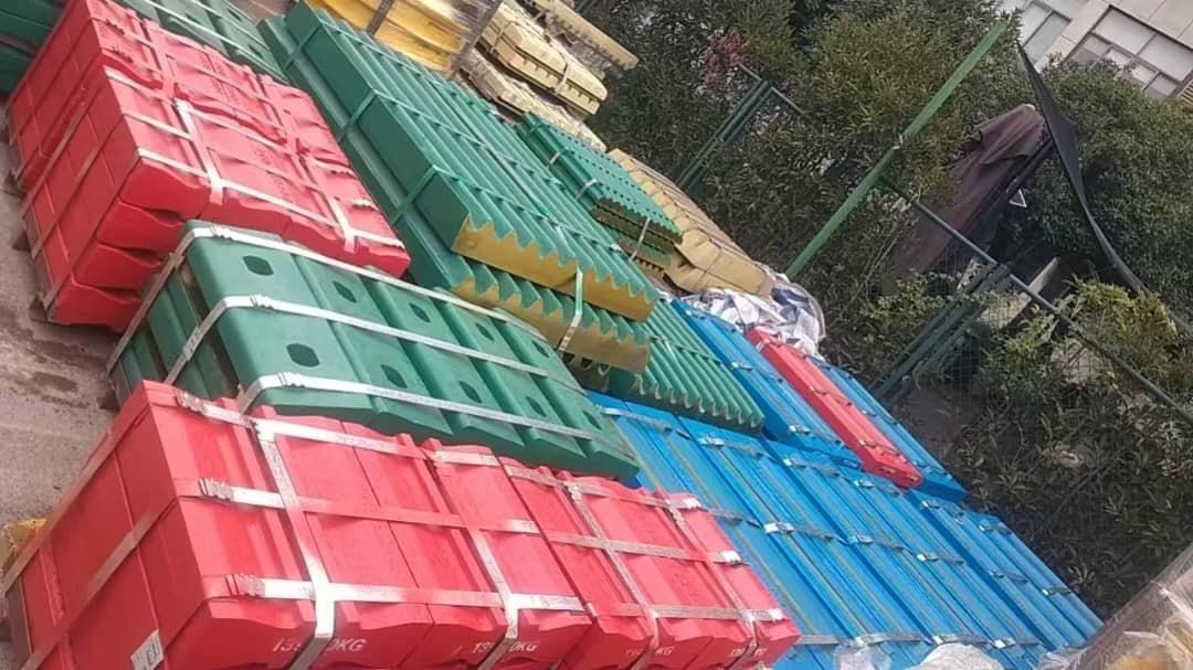 Sandvik Crusher Pallets, In Stock