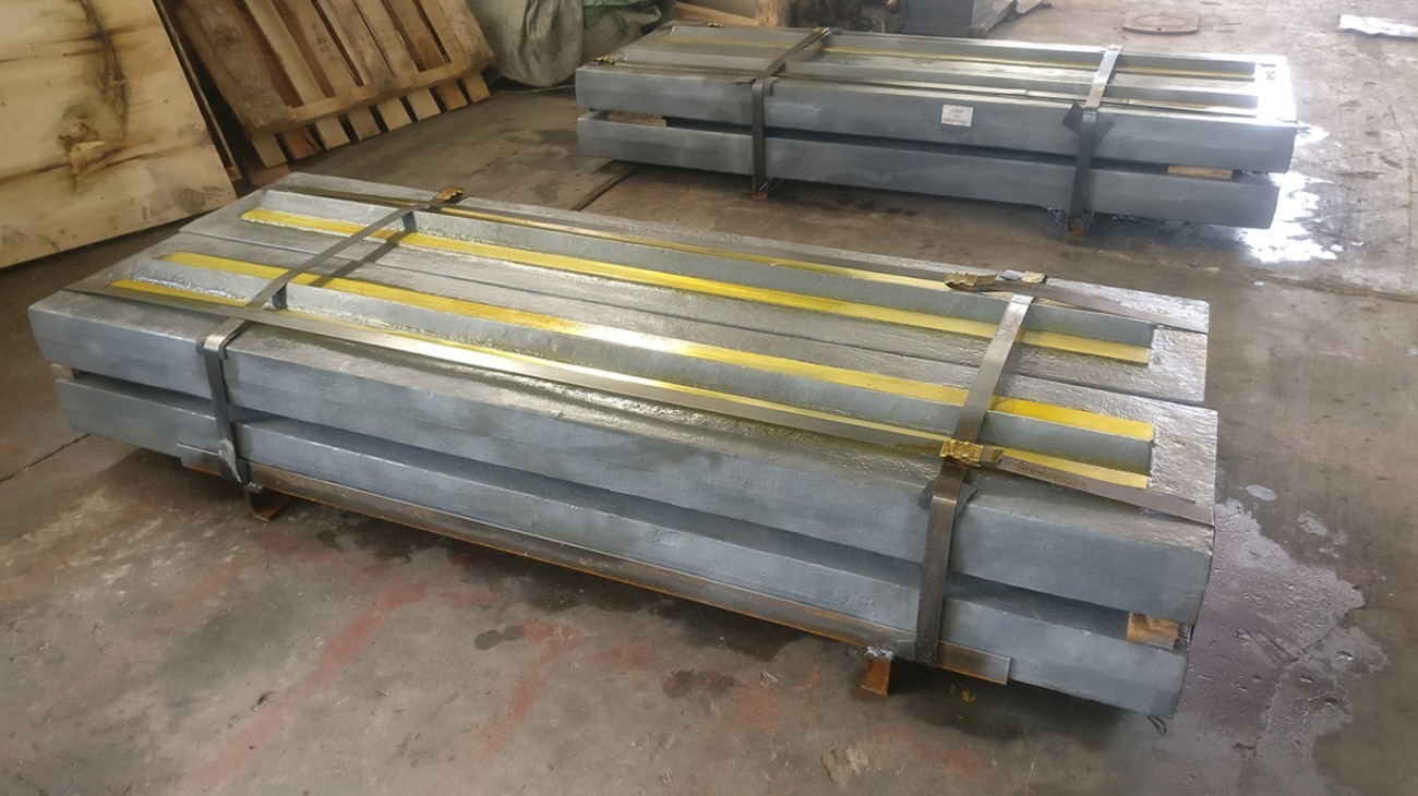 Track and Rotor Components for Vertical Shaft Crushers