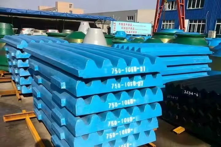 Stone Crushing Plant Jaws - DRG Crusher