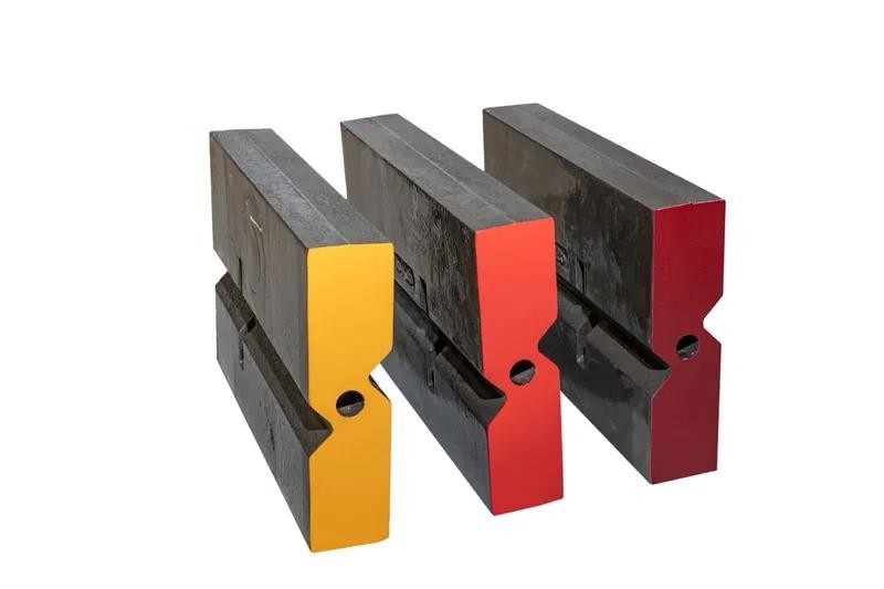 Casting Parts for Gravel Crushing Plants - DRG Crusher