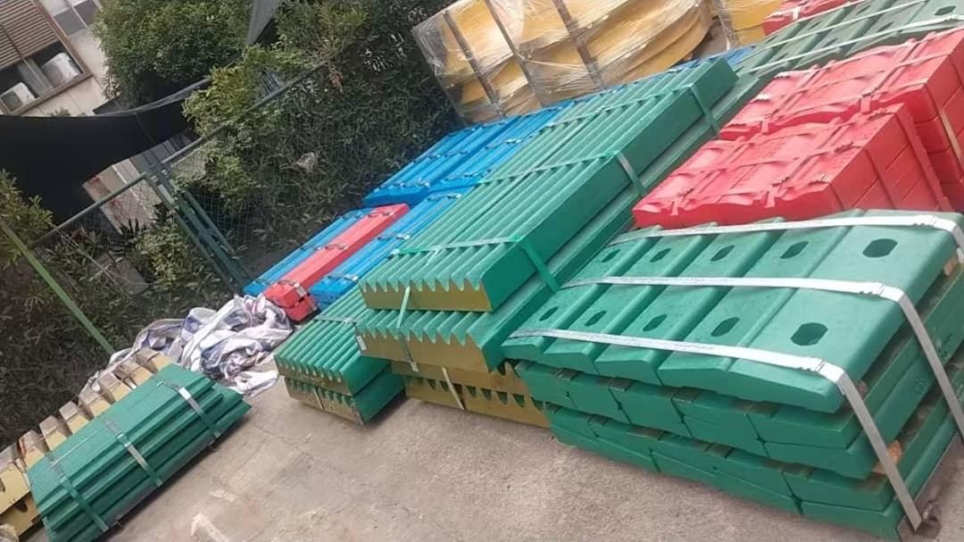 Steel Castings for Gravel Crushing and Screening Plants - DRG Crusher