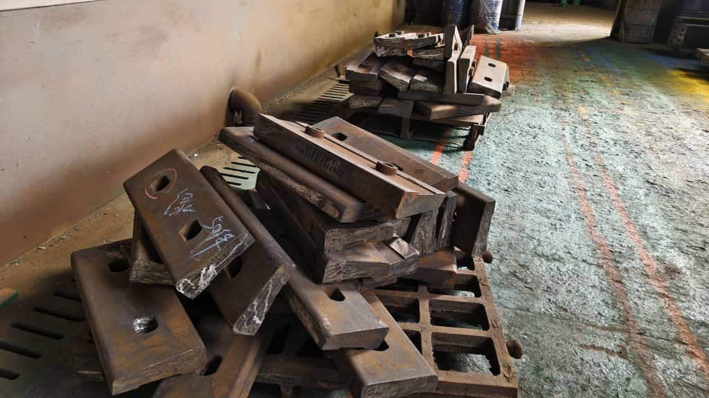 Prices of Durable Manganese Crusher Castings - DRG Crusher